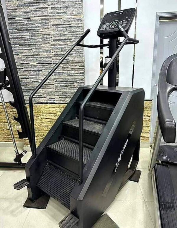 مشاية Sports StairCase device